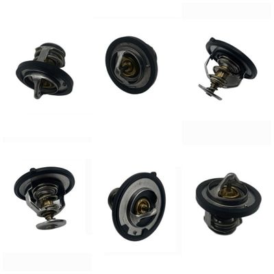 Termostato di raffreddamento del motore per Mitsubishi V31 V33 21200-6A0A1 MD997684 MD972911 1305A026
